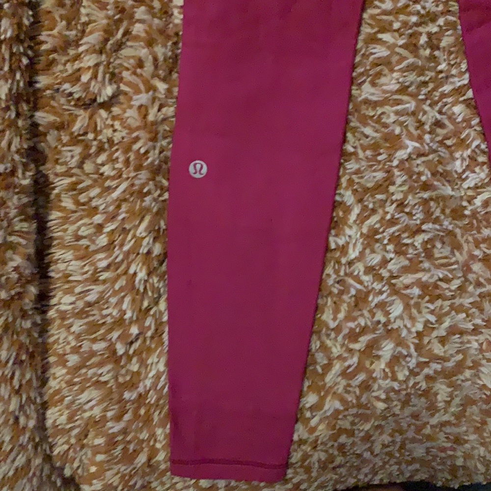 lululemon ripened rasbperry leggings